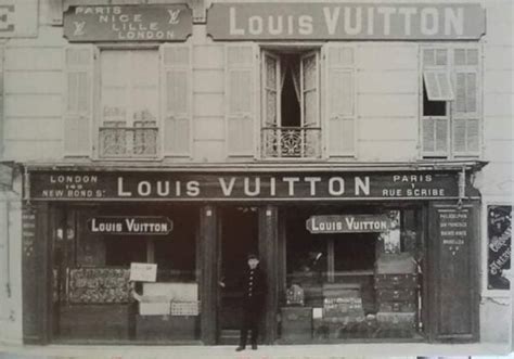 louis vuitton first store|louis vuitton in 1800.